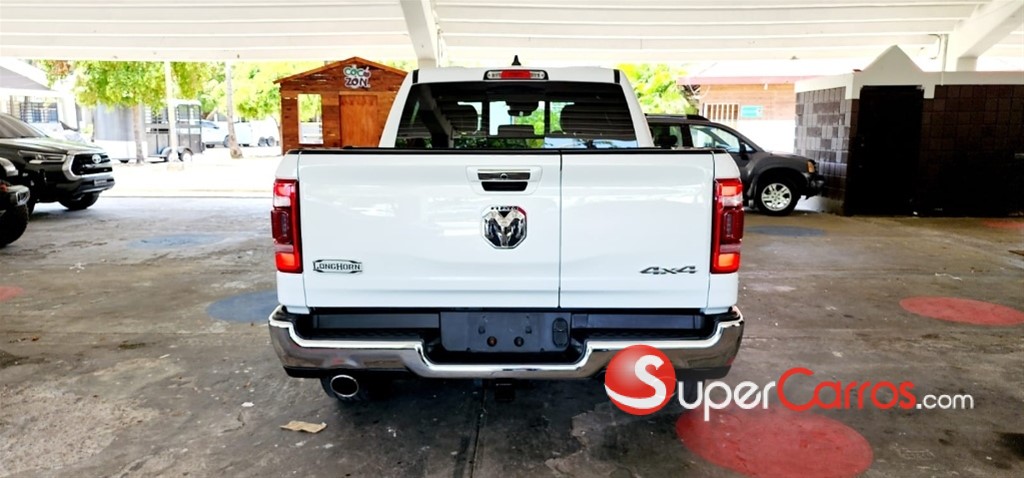 2020 Dodge Ram Laramie Longhorn — foto 4 / 10
