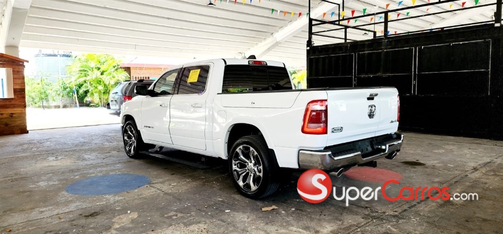 2020 Dodge Ram Laramie Longhorn — foto 5 / 10