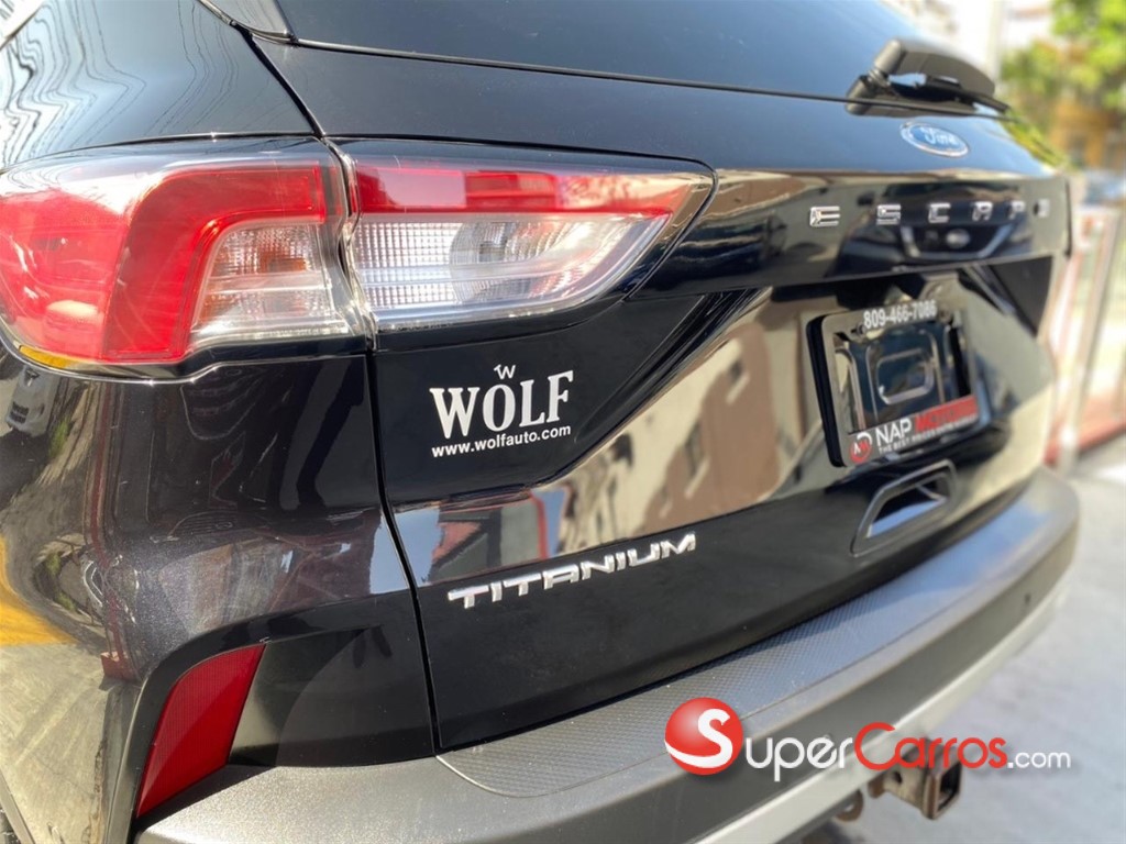 2020 Ford Escape Titanium — foto 5 / 10