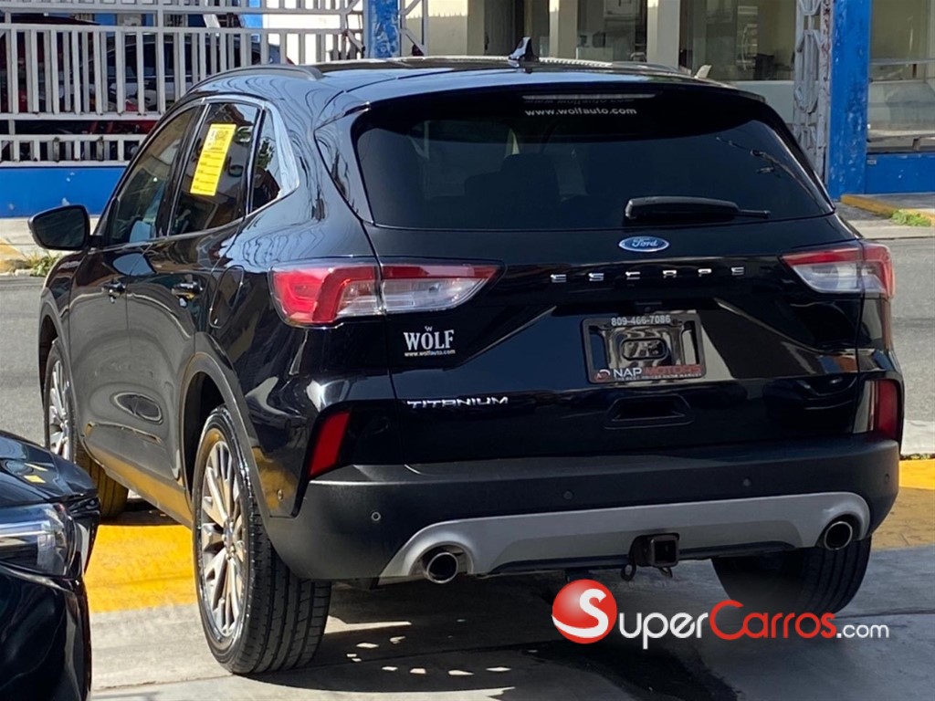2020 Ford Escape Titanium — foto 6 / 10