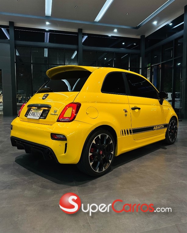 2018 Fiat 500 ABARTH — foto 10 / 12