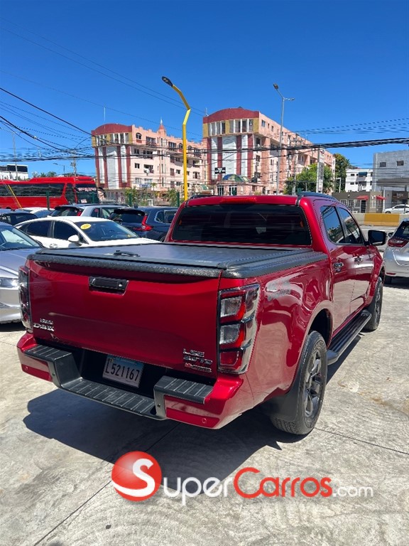 2025 Isuzu DMAX LSE — foto 6 / 12