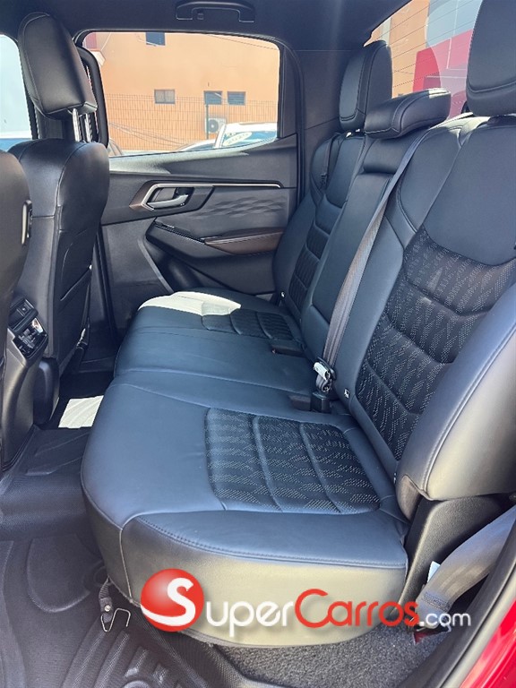 2025 Isuzu DMAX LSE — foto 11 / 12