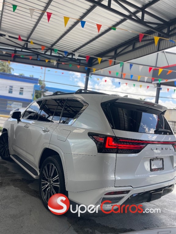 2023 Lexus LX 600 — foto 10 / 11