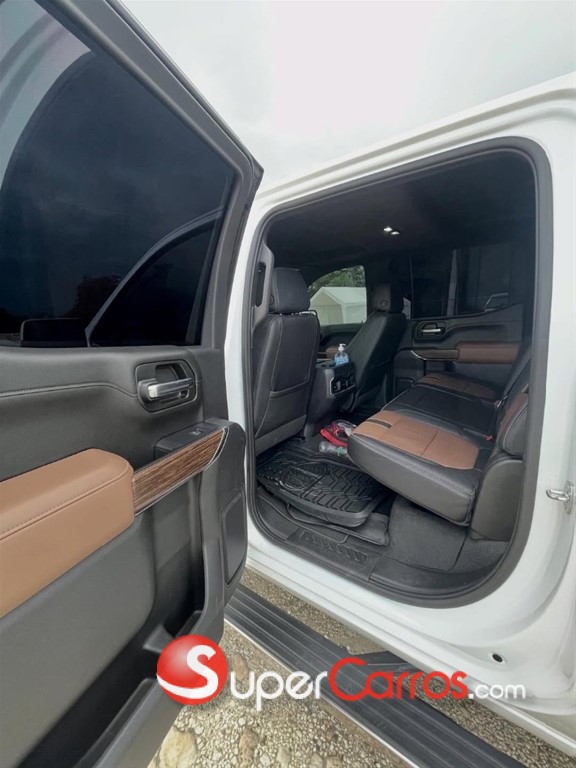 2021 Chevrolet Silverado High Country — foto 6 / 11