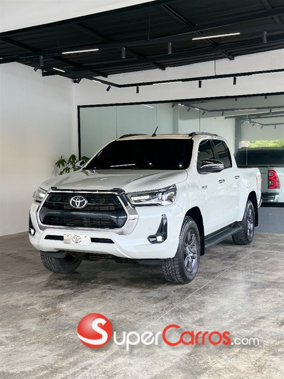 2022 Toyota Hilux SRV — foto 2 / 11