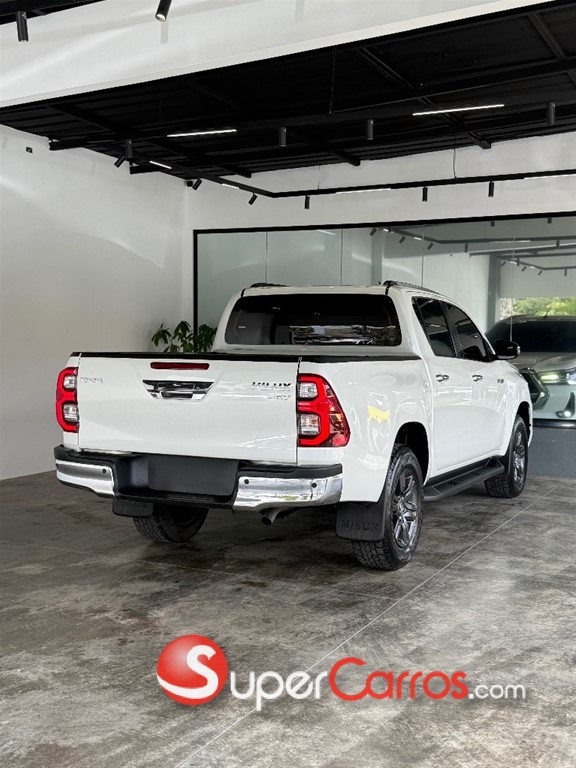 2022 Toyota Hilux SRV — foto 5 / 11