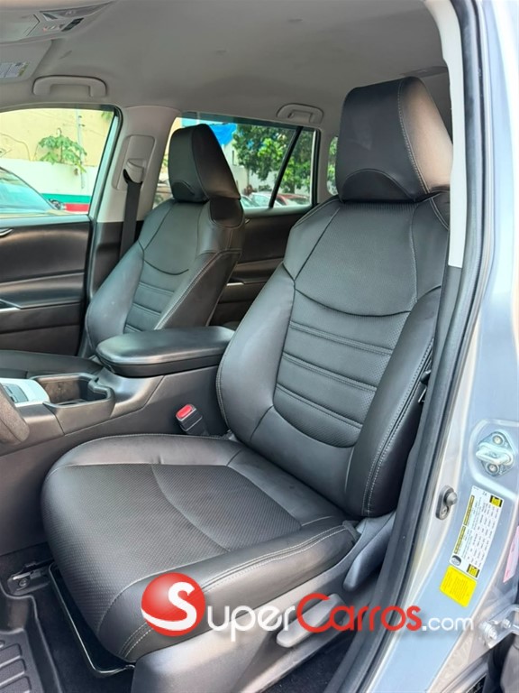 2023 Toyota RAV4 LE — foto 5 / 7