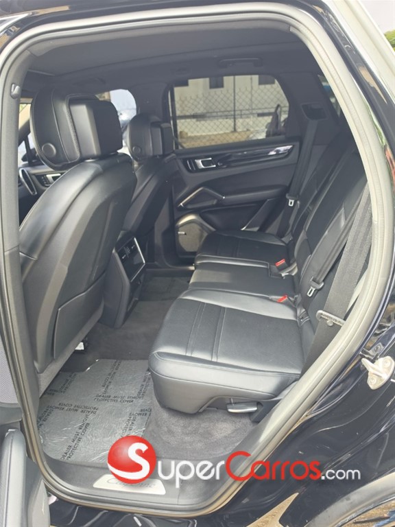2021 Porsche Cayenne — foto 8 / 11