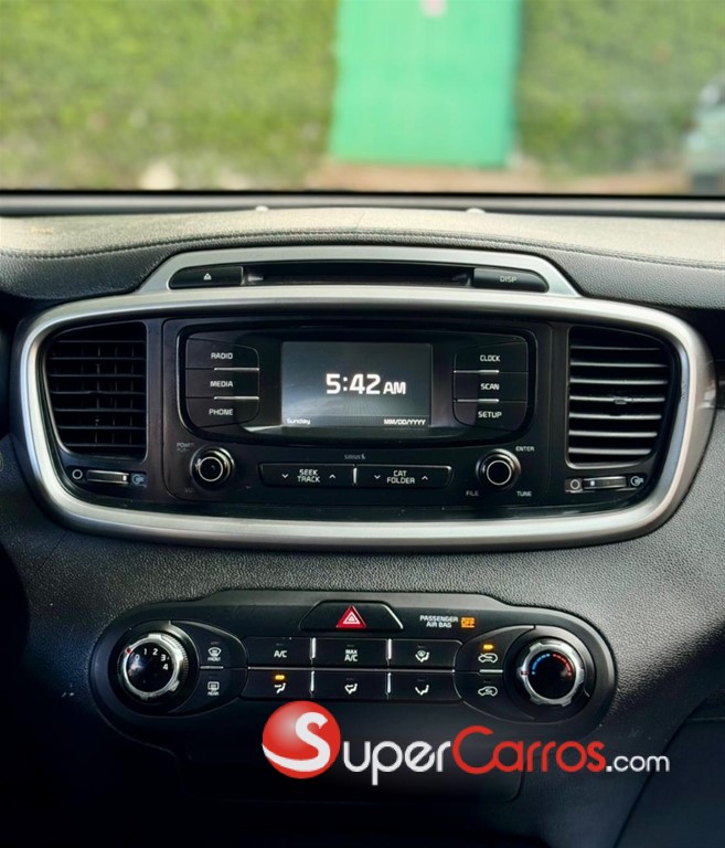 2016 Kia Sorento LX — foto 7 / 10