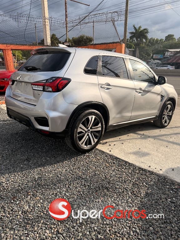 2021 Mitsubishi Motors Outlander Sport SE — foto 5 / 11