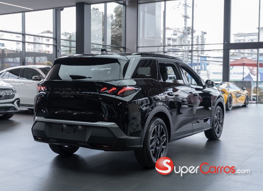 2027 Peugeot 5008 GT Line — foto 9 / 12