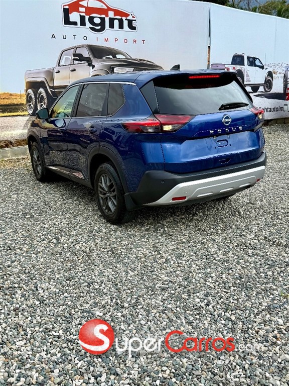 2023 Nissan Rogue SV — foto 7 / 12