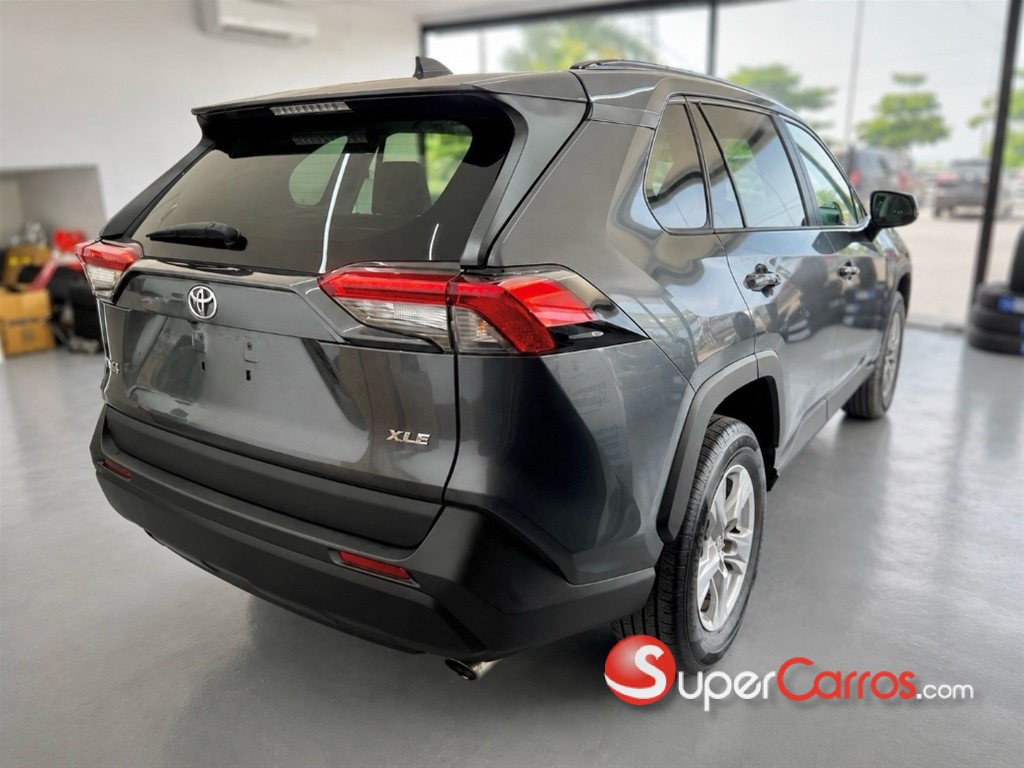 2020 Toyota RAV4 XLE — foto 5 / 11
