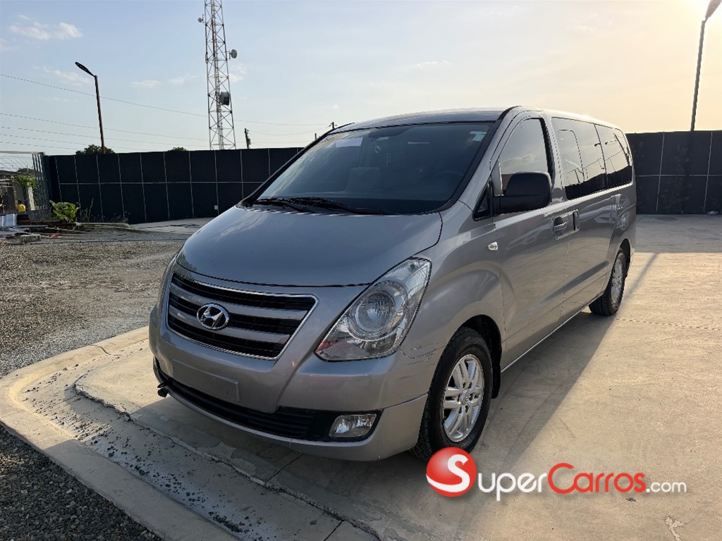 2017 Hyundai Grand Starex — foto 2 / 9