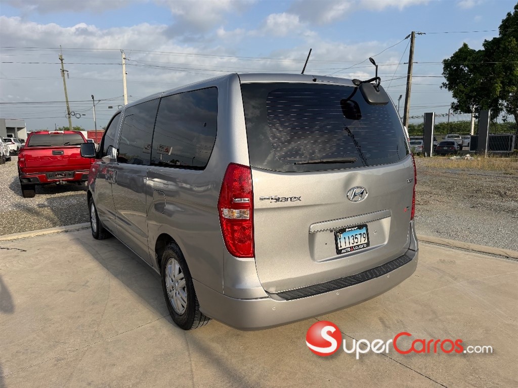 2017 Hyundai Grand Starex — foto 3 / 9