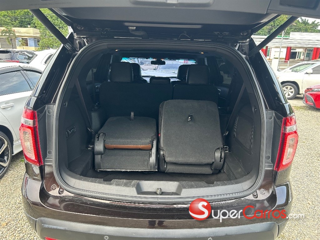 2013 Ford Explorer — foto 11 / 12