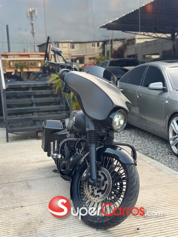 2012 Harley Davidson Street Glide — foto 2 / 9