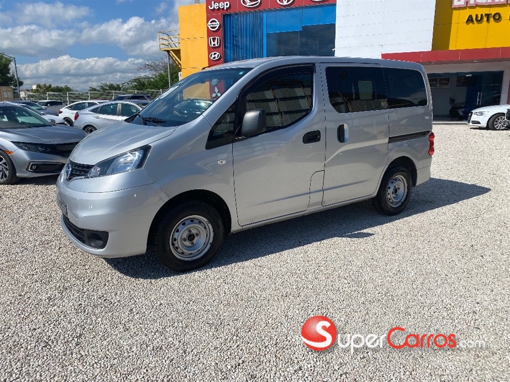 2020 Nissan NV 200 — foto 4 / 12
