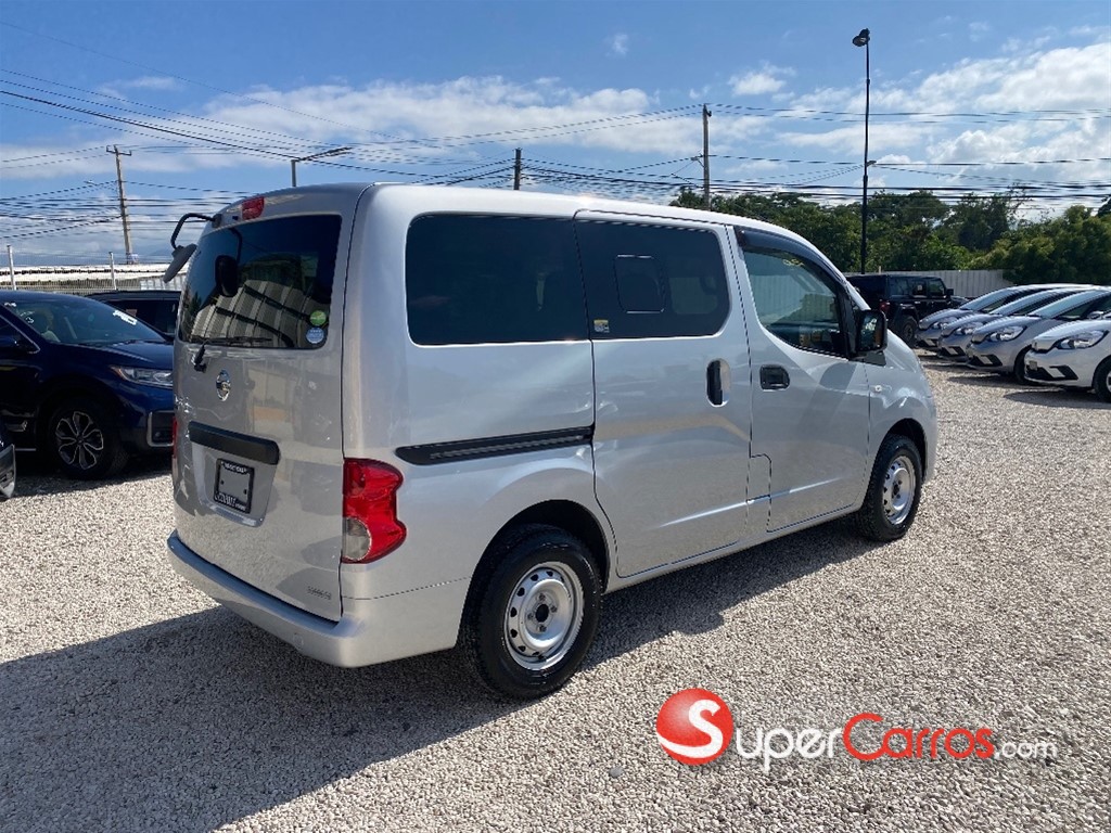 2020 Nissan NV 200 — foto 7 / 12