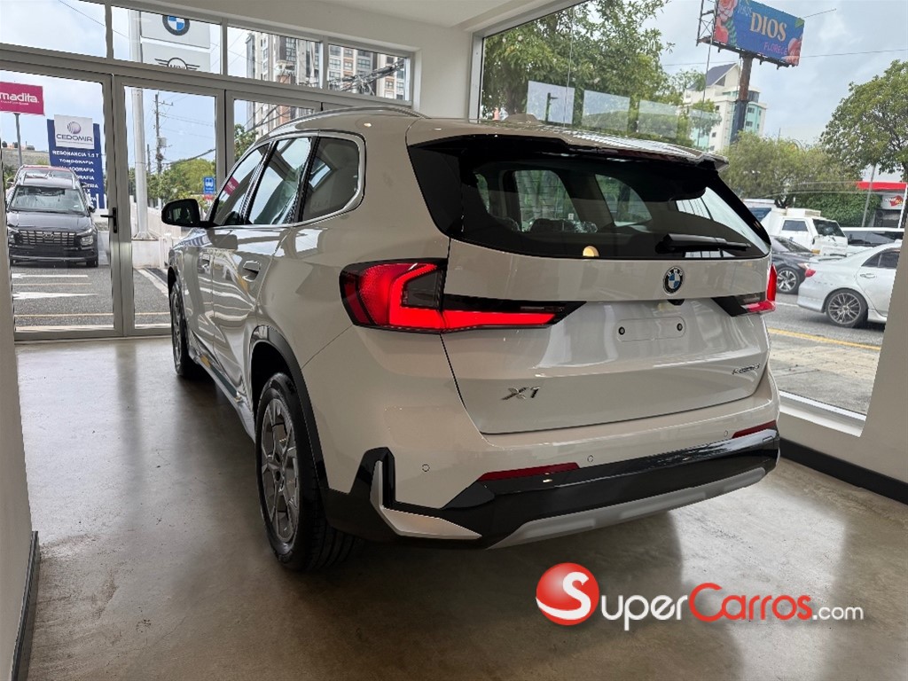 2027 BMW X 1 SDRIVE — foto 4 / 10