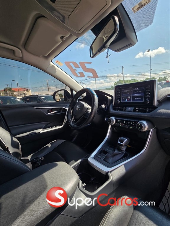 2023 Toyota RAV4 LE Hibrid — foto 9 / 11