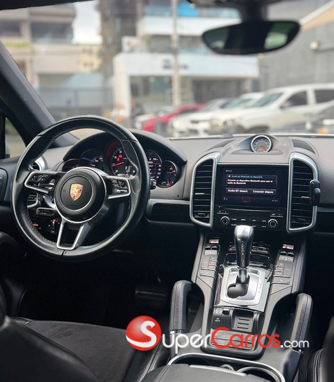 2017 Porsche Cayenne — foto 5 / 8