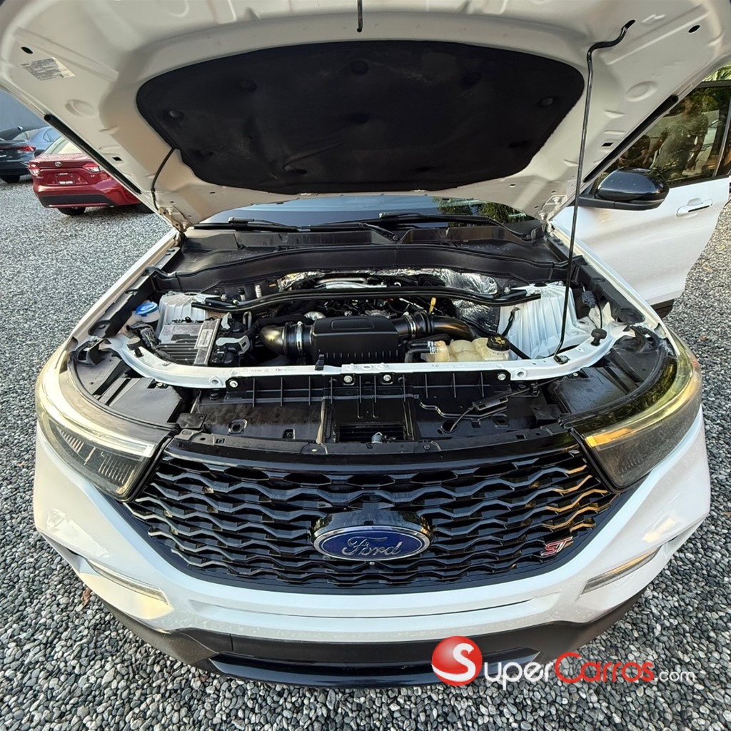 2020 Ford Explorer ST — foto 12 / 12