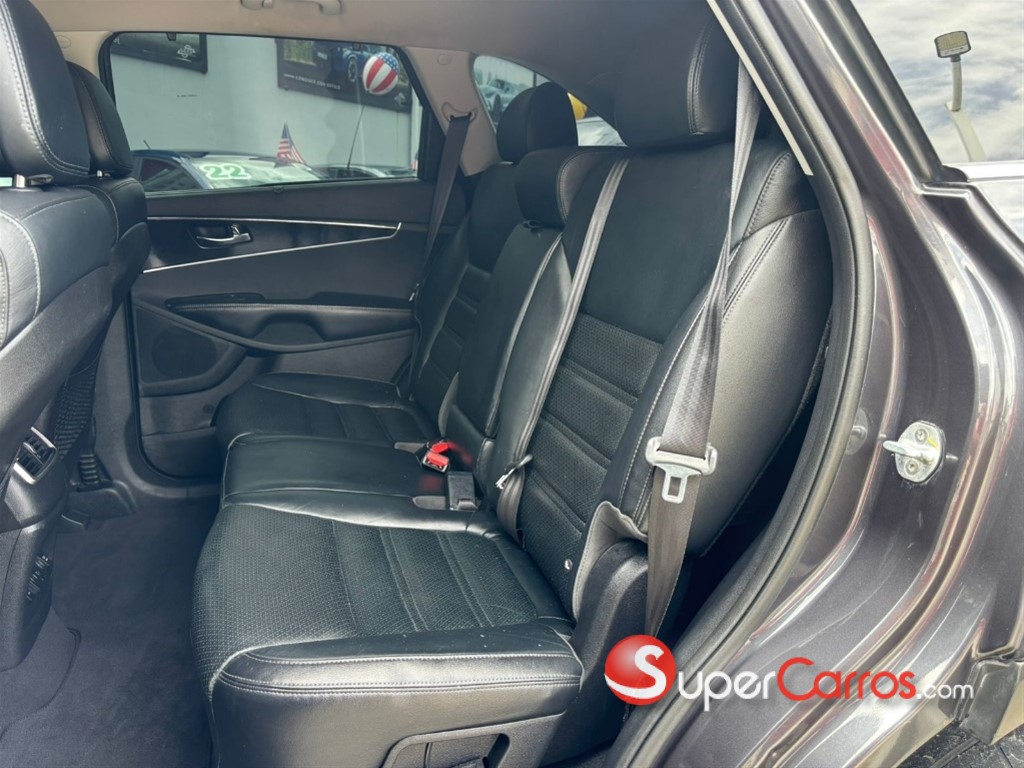 2016 Kia Sorento EX-T — foto 8 / 12