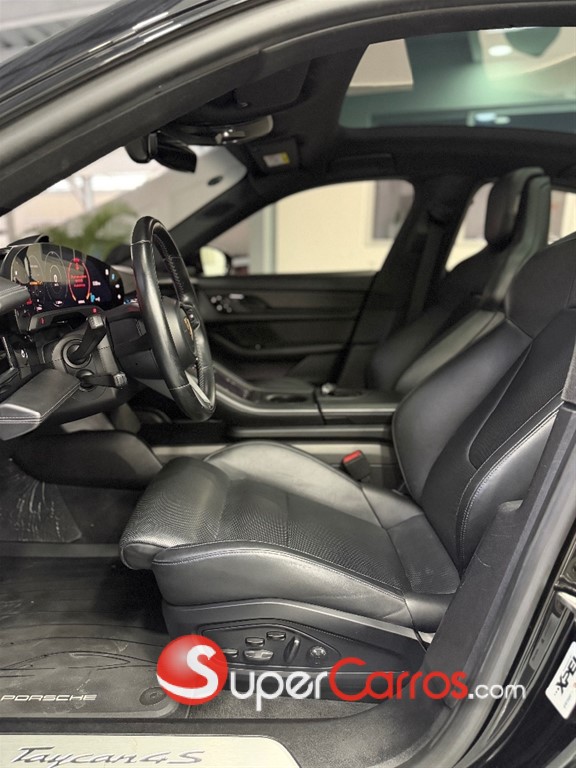 2021 Porsche Taycan 4S — foto 6 / 9