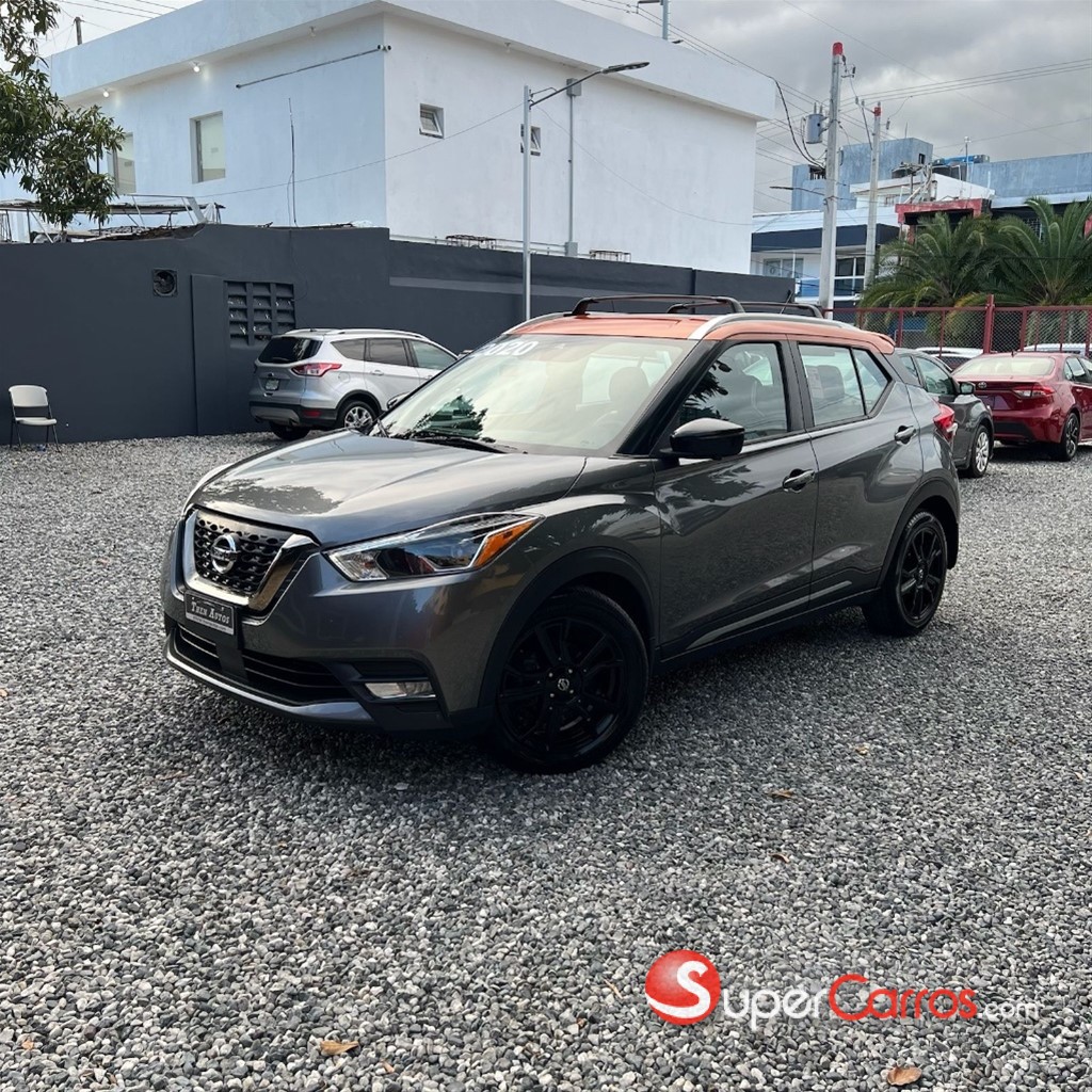 2020 Nissan Kicks SR — foto 3 / 12