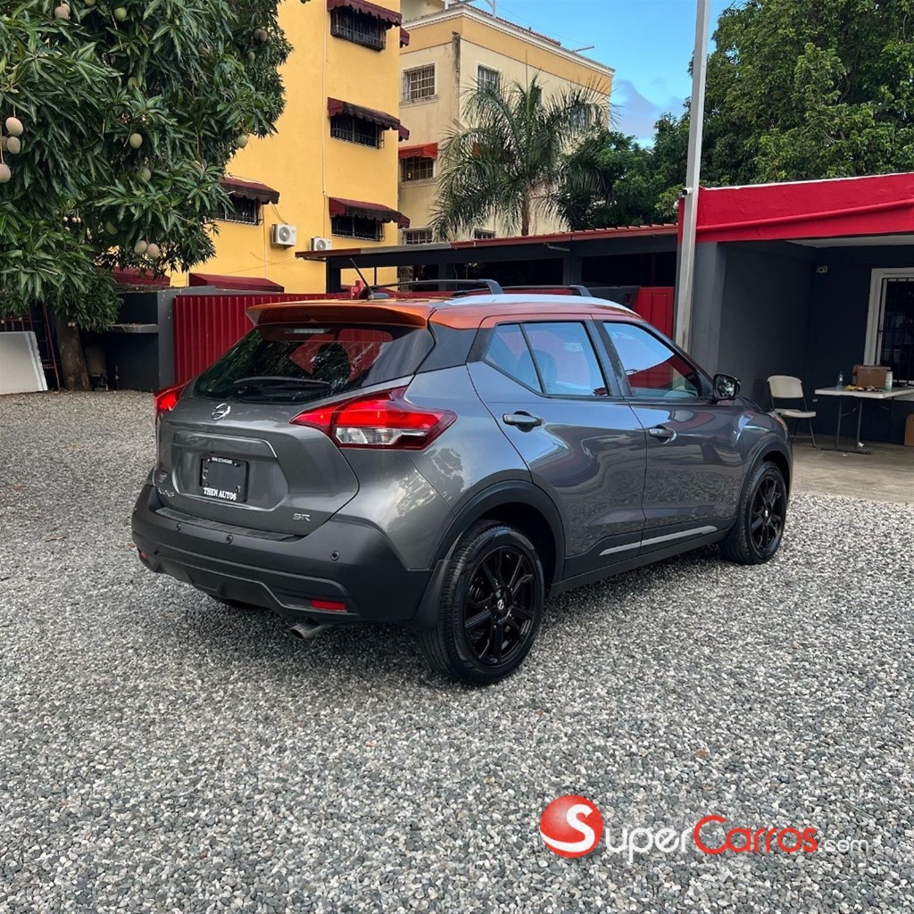 2020 Nissan Kicks SR — foto 6 / 12