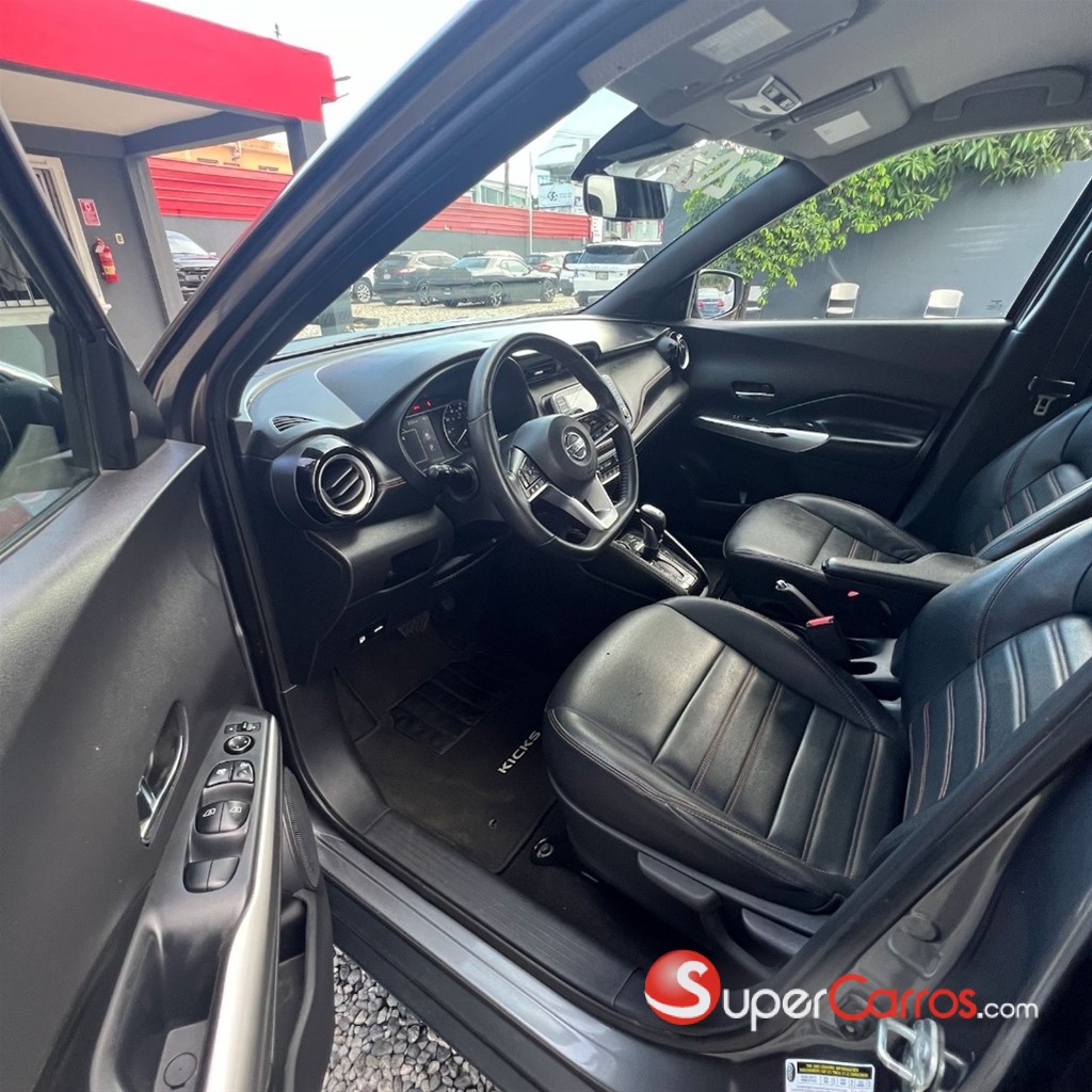 2020 Nissan Kicks SR — foto 7 / 12
