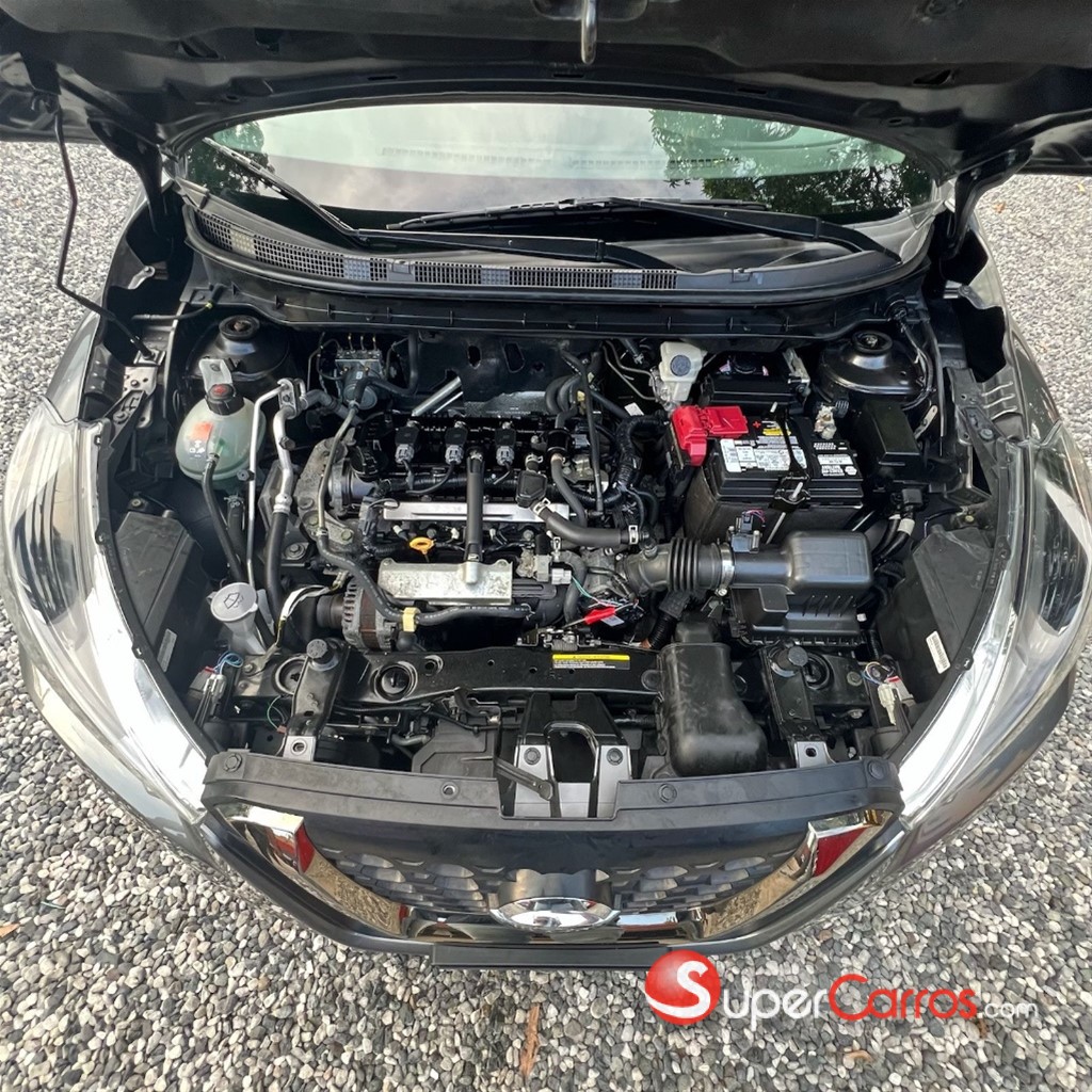2020 Nissan Kicks SR — foto 12 / 12