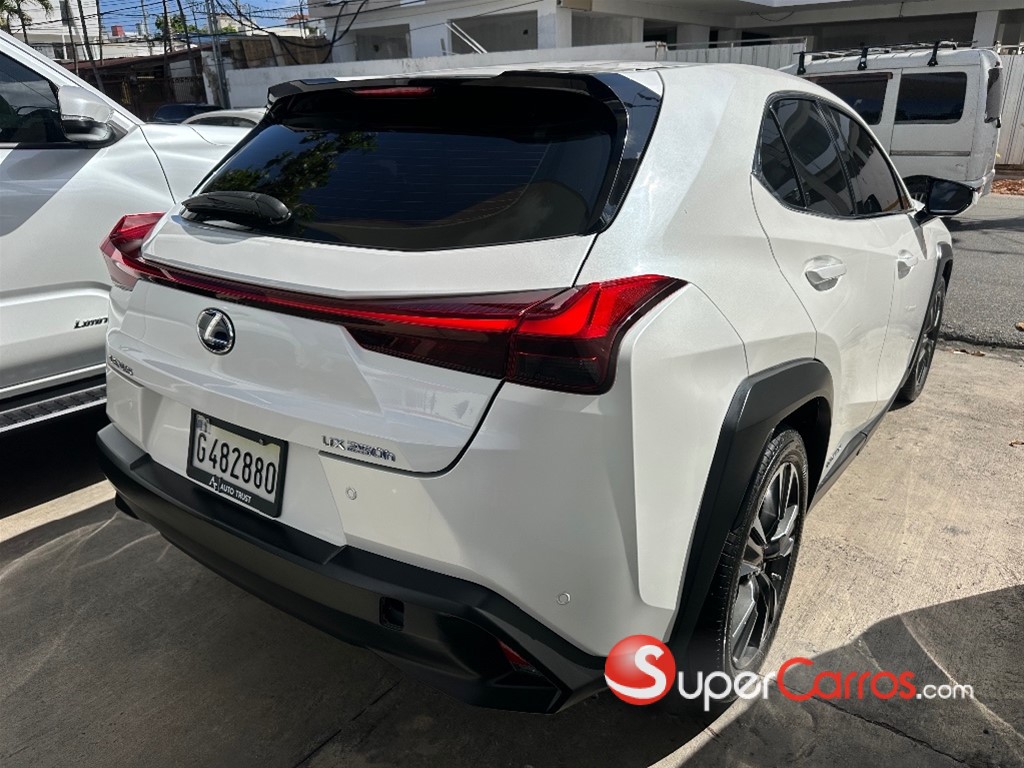2020 Lexus UX 250 HYBRID — foto 5 / 9