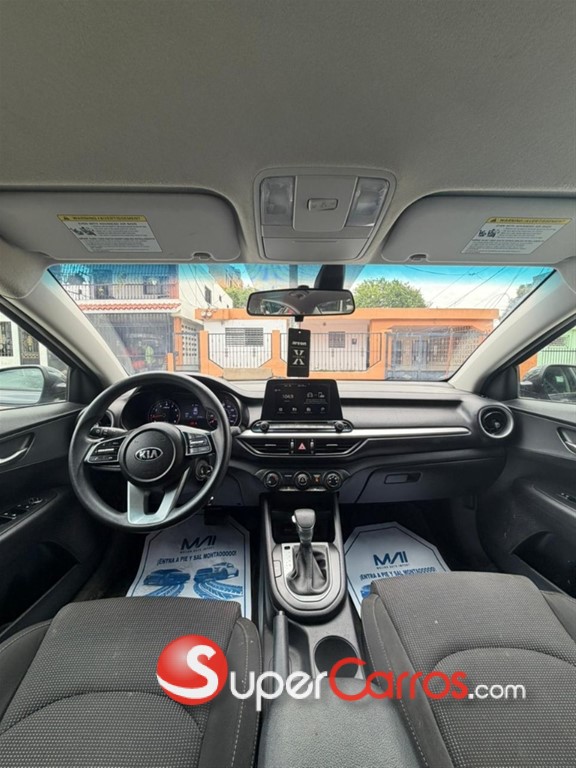 2020 Kia Forte LX — foto 3 / 12