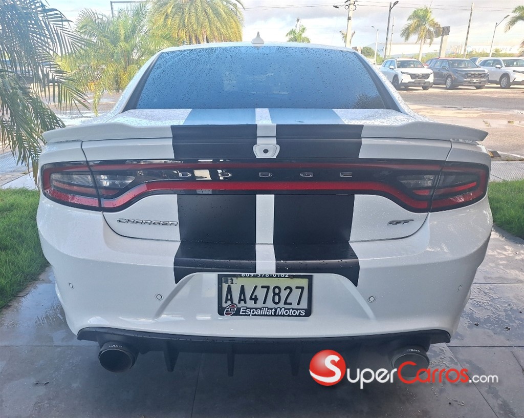 2021 Dodge Charger GT — foto 5 / 6