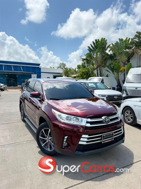 2018 Toyota Highlander XLE — foto 2 / 7
