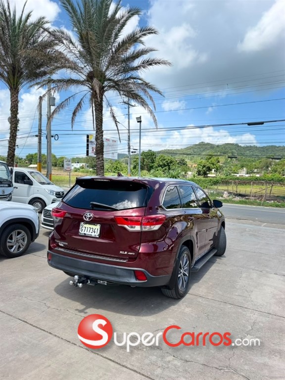 2018 Toyota Highlander XLE — foto 4 / 7