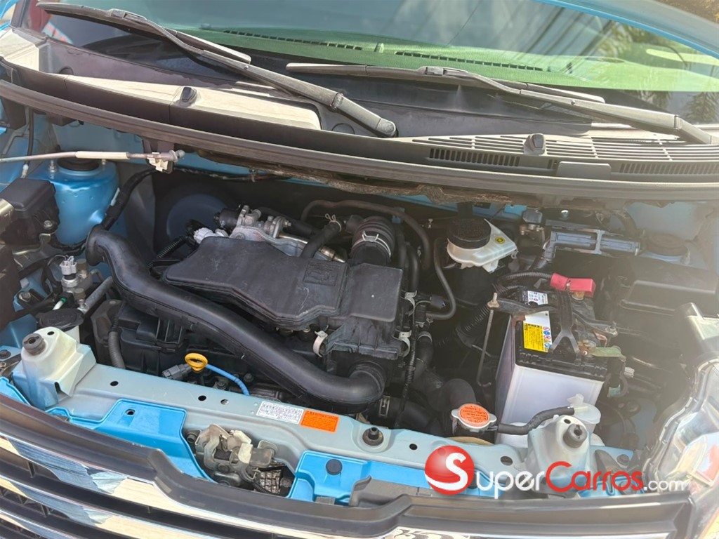 2020 Toyota Roomy — foto 10 / 11