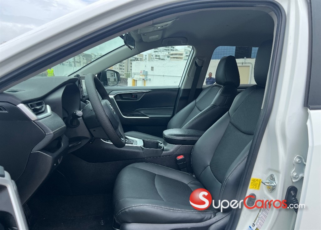 2022 Toyota RAV4 LE — foto 7 / 10