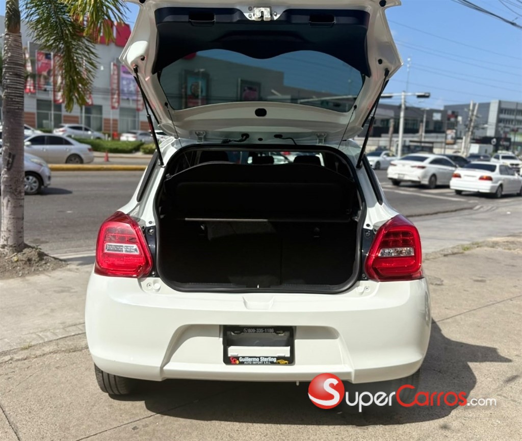 2021 Suzuki Swift — foto 2 / 11