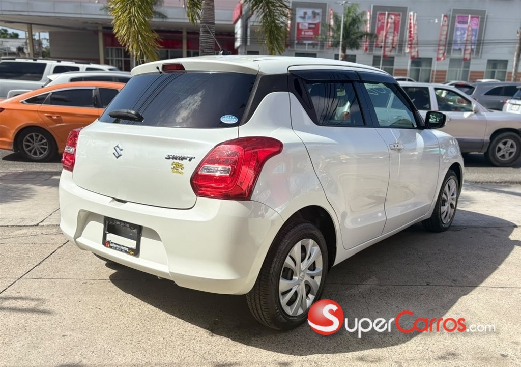 2021 Suzuki Swift — foto 4 / 11