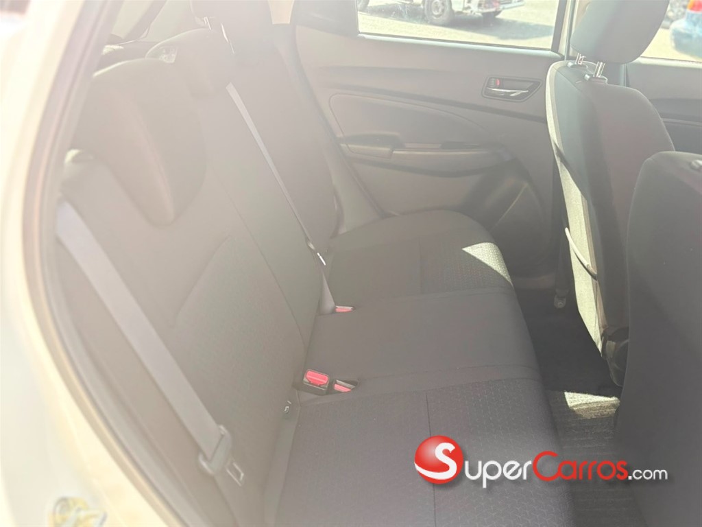 2021 Suzuki Swift — foto 7 / 11