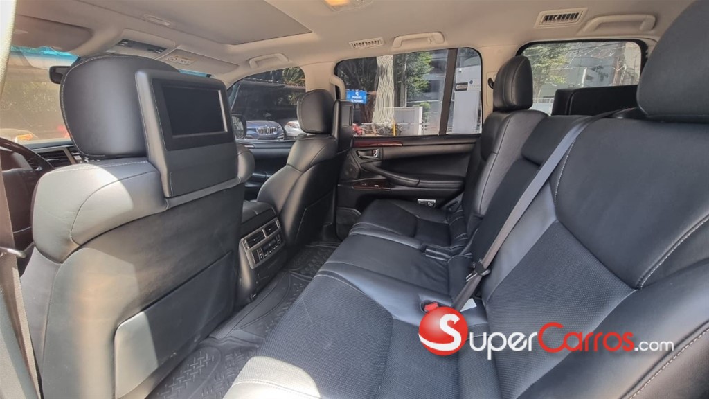 2015 Lexus LX 570 — foto 8 / 11