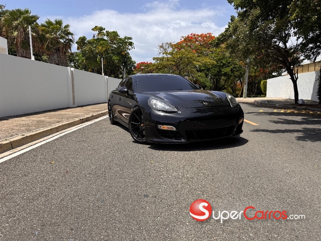 2013 Porsche Panamera GTS