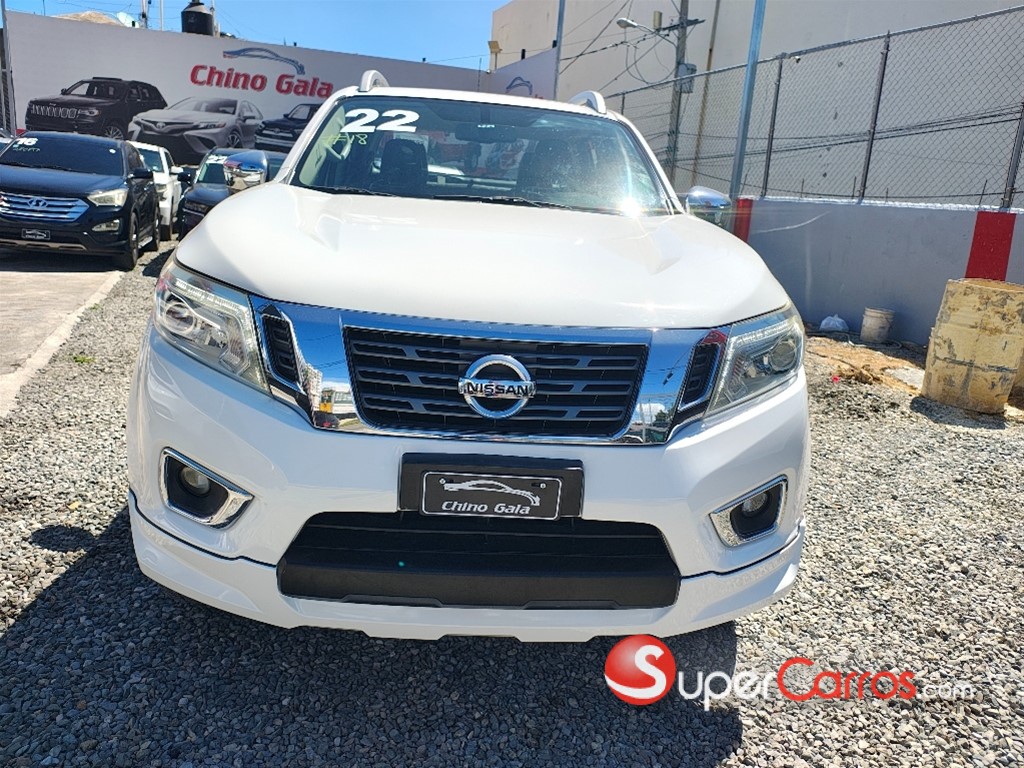 2020 Nissan Navara — foto 2 / 9