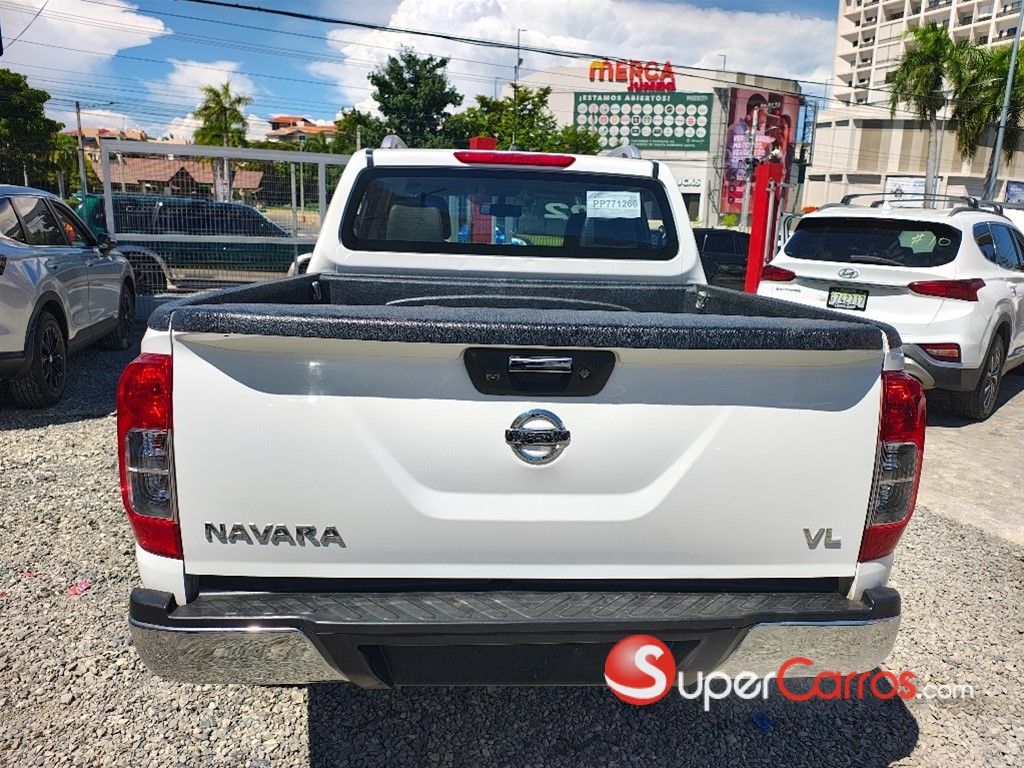 2020 Nissan Navara — foto 7 / 9