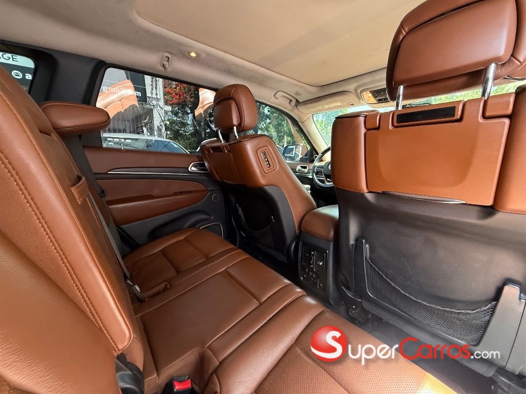 2016 Jeep Grand Cherokee SUMMIT — foto 8 / 10