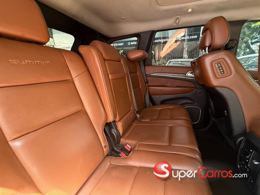 2016 Jeep Grand Cherokee SUMMIT — foto 9 / 10